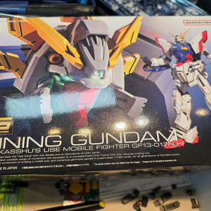 RG 샤이닝 건담 미개봉 팝니다.