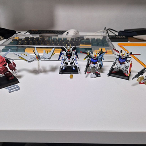 건담 시드 컨버지 팝니다.