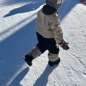 Kuling 아동 스키복 98cm + 벙어리장갑 + 부츠28사이즈