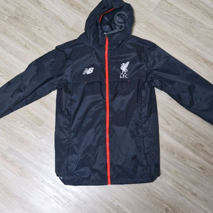 뉴발란스 리버풀 후드집업 바람막이 판매합니다