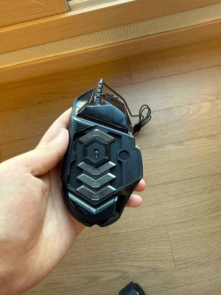 G502 HERO 유선 게이밍 마우스(급처)--5