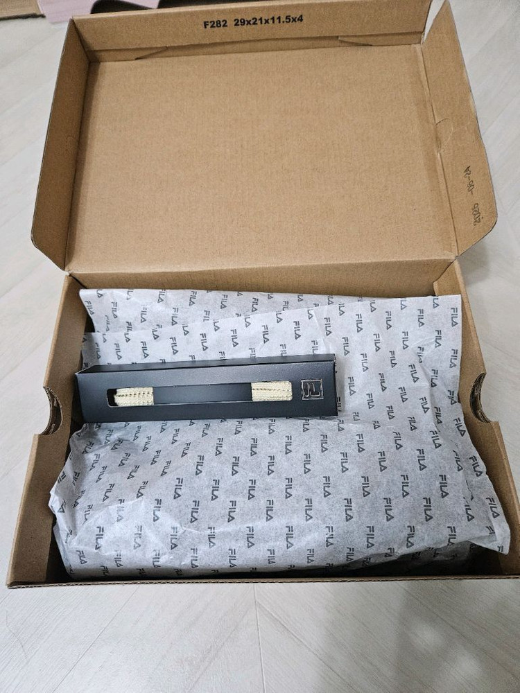 휠라 에샤페lx 초코--2