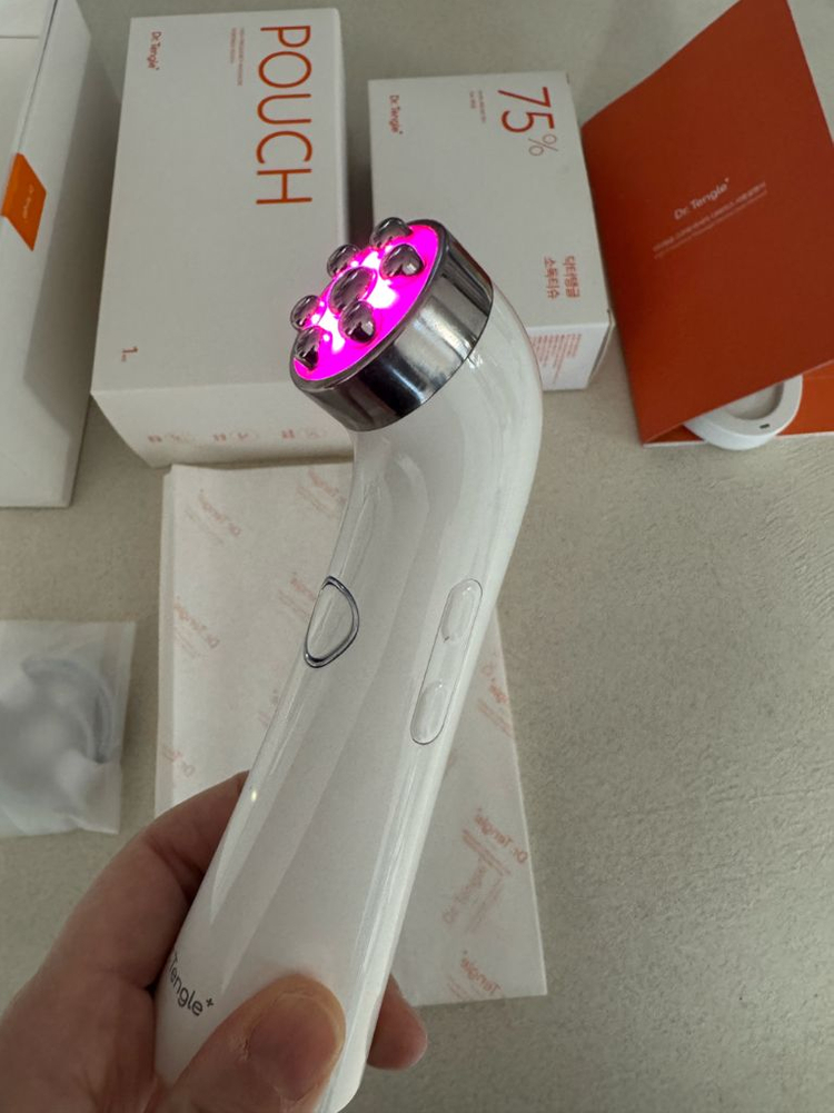 풀세트) 닥터탱글 고주파 5회정도 사용(미개봉 파우치 및 소독티슈 일괄) 택포--1