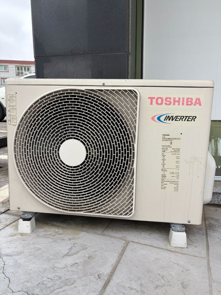 도시바 4way 인버터 시스템 냉난방기 이미지