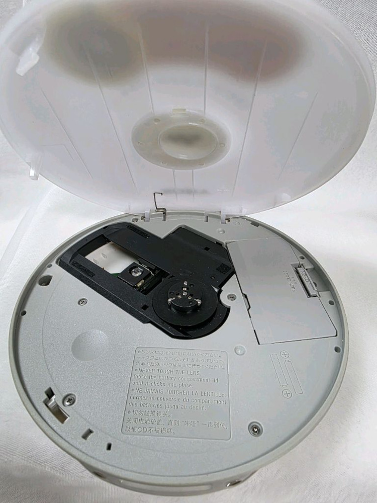 소니 CD플레이어--3