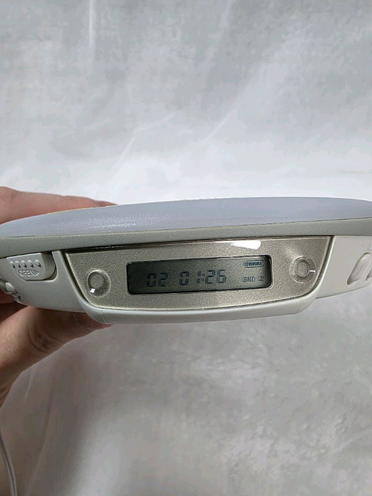 소니 CD플레이어--4