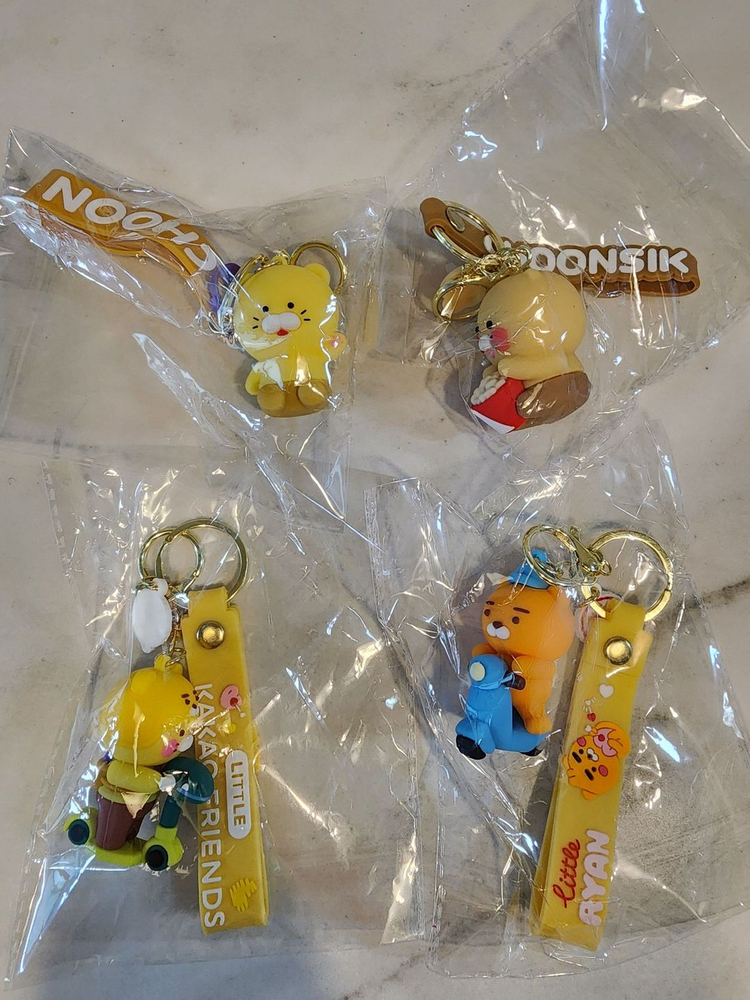 [악세사리] 프렌즈 4종 세트 키체인 펜던트 열쇠고리 (새 제품)--1