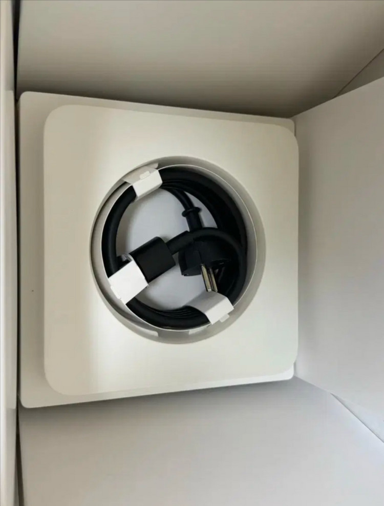 맥스튜디오 M1 Max 이미지