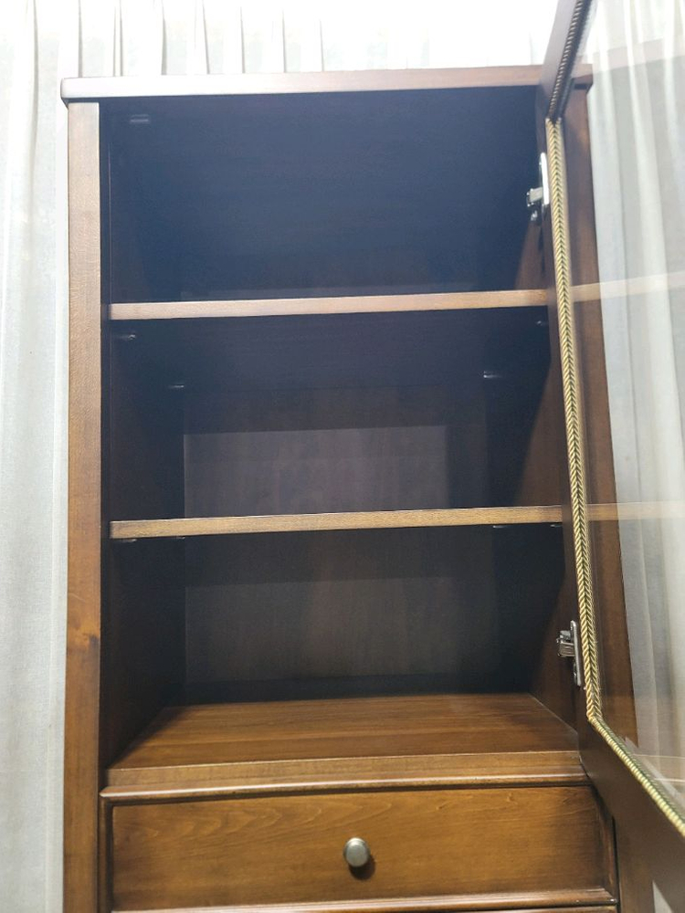 올리브데코 4D 수납 슬림장식장--5