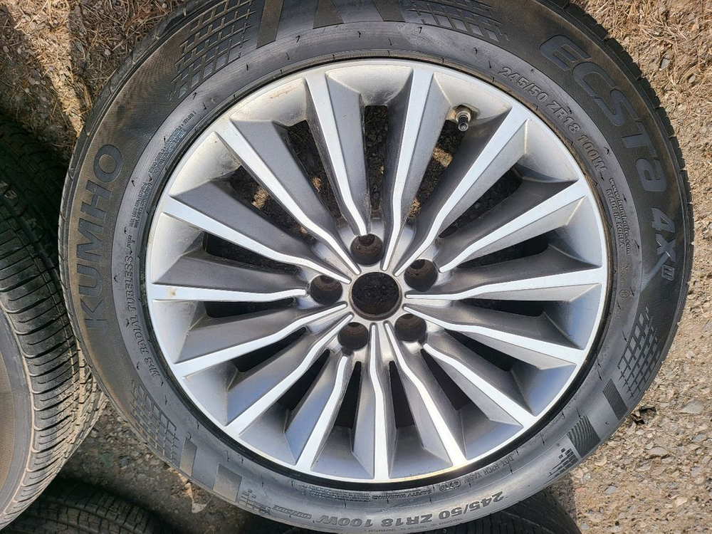 신형 에쿠스VI 18인치 터빈휠 한대분 이미지