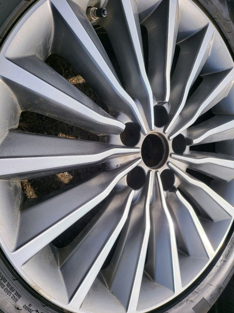 신형 에쿠스VI 18인치 터빈휠 한대분 이미지