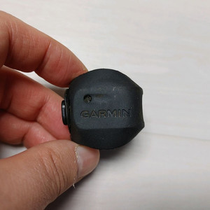 정품) 가민 스피드센서 팝니다. 단품입니다. (택포3.2만)