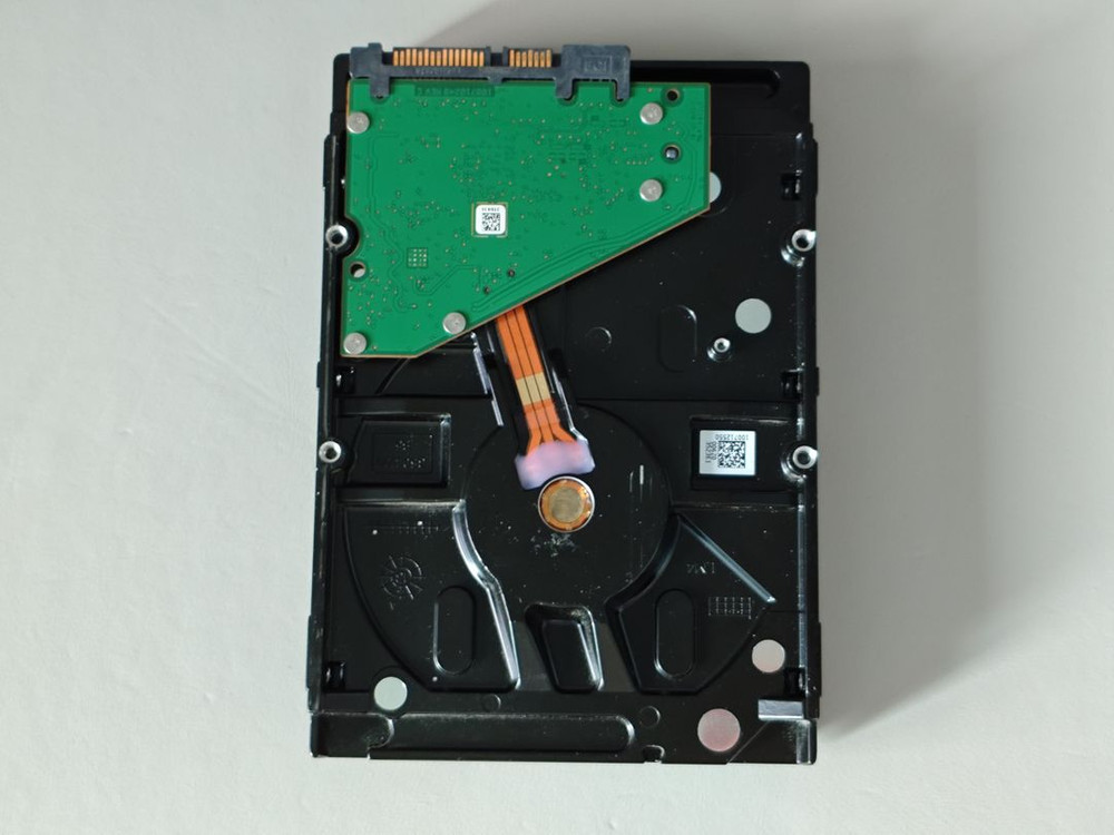 시게이트 NAS 3TB HDD x 2--1