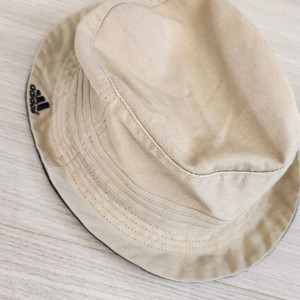 아디다스 버킷햇