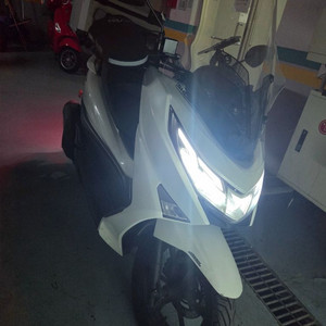23년식 UHR125 2.6만 배달세팅 스쿠터