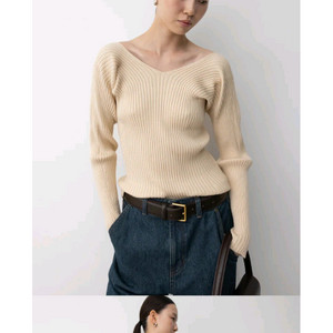 디애퍼처Delia Knit Top Black(곰송이 착용)