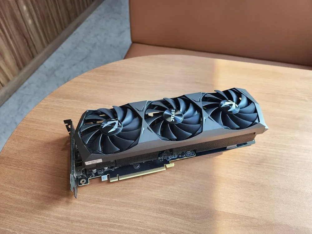 조텍3070ti 트리니티 그래픽카드 - 안심되는 중고거래