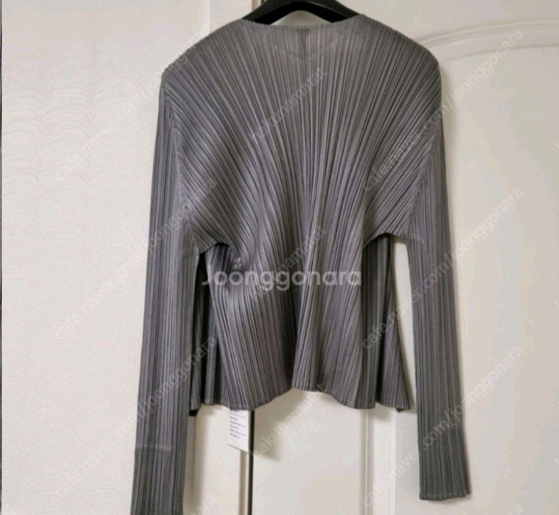 이세이미야케 플리츠플리즈 베이직 숏가디건 그레이 3사이즈 새상품--4