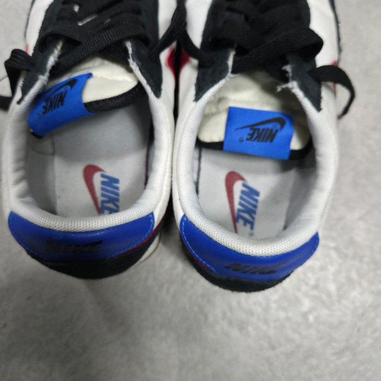 나이키 데이브레이크 화이트 노블레드 235--5