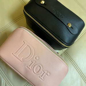 디올 가죽 파우치 <양가죽>