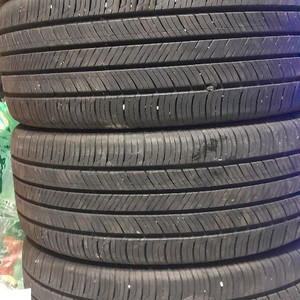 한국 2254517인치 중고타이어 한대분 팝니다 이미지