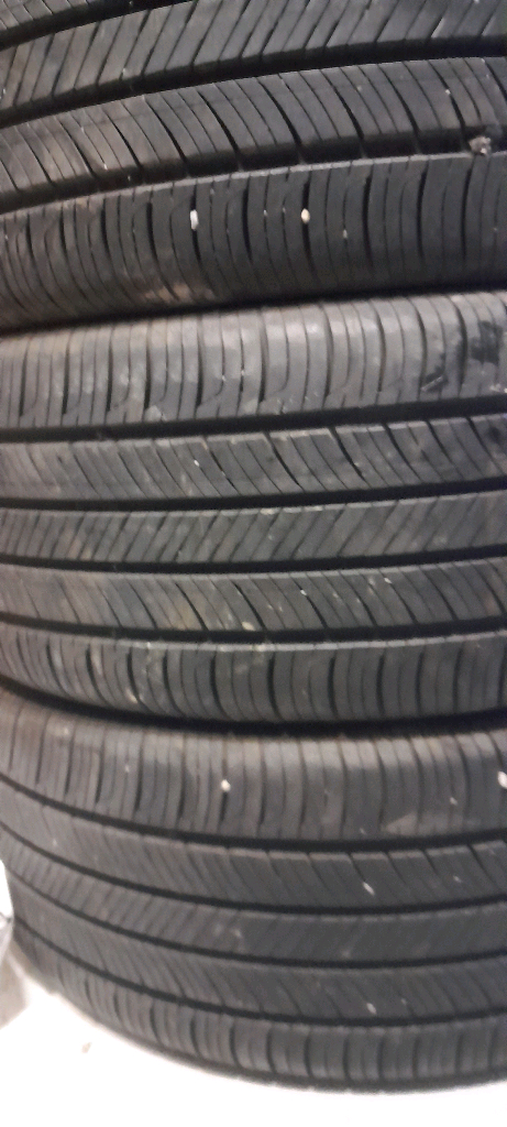 한국 2254517인치 중고타이어 한대분 팝니다 이미지