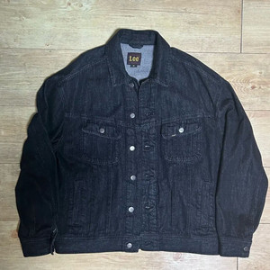 Lee 데님 트러커 자켓 흑청 m사이즈 팝니다.