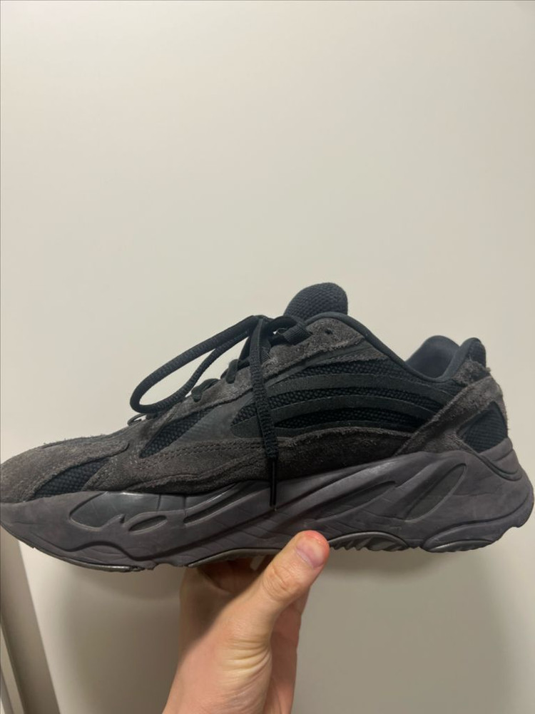 아디다스 이지부스트 반타 700 v2 260사이즈 판매--2