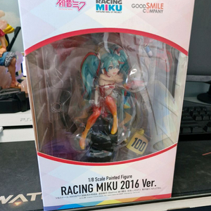 굿스마일 레이싱 미쿠 2016 피규어 1/8
