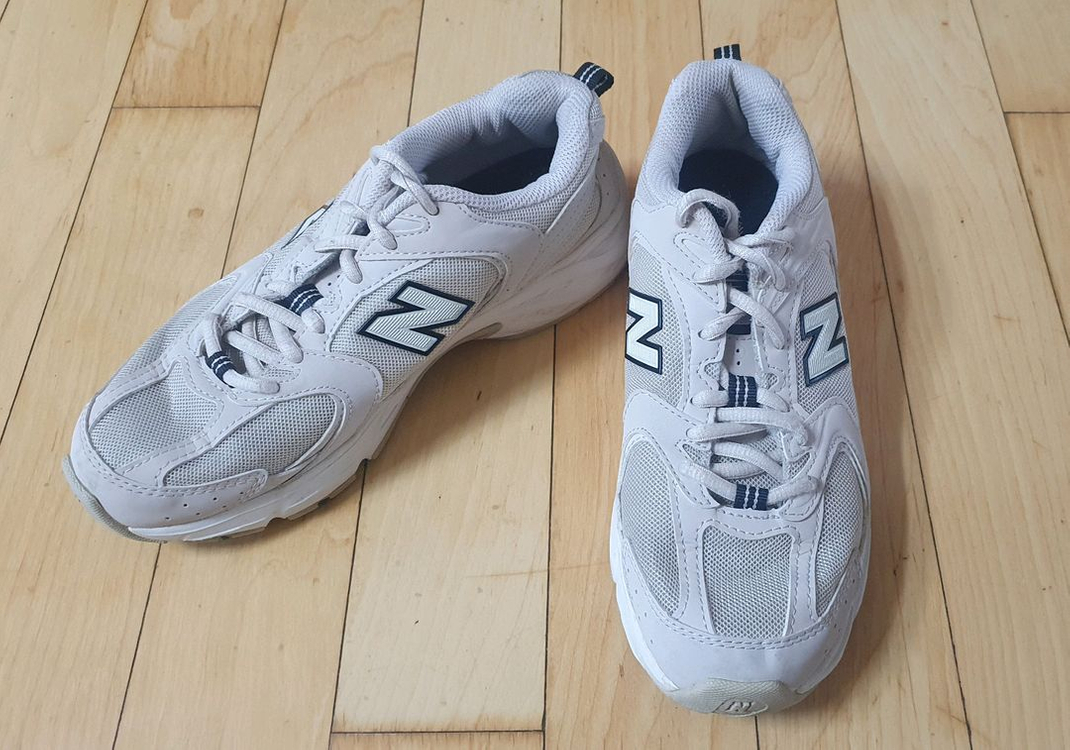 뉴발란스 운동화 220사이즈 이미지