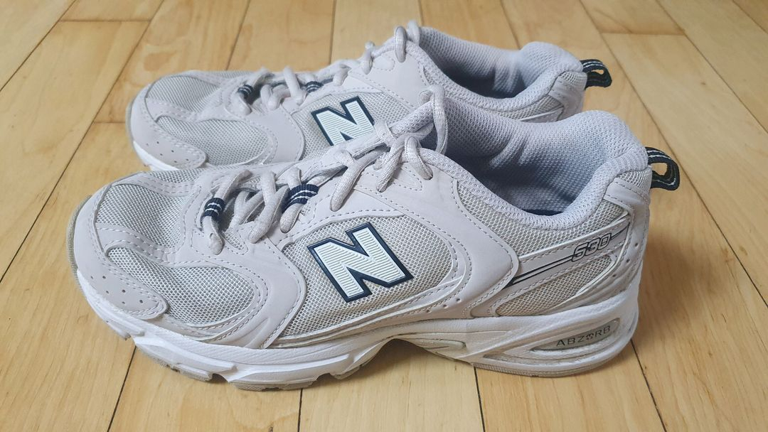 뉴발란스 운동화 220사이즈 이미지