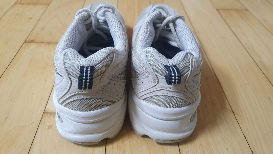 뉴발란스 운동화 220사이즈 이미지