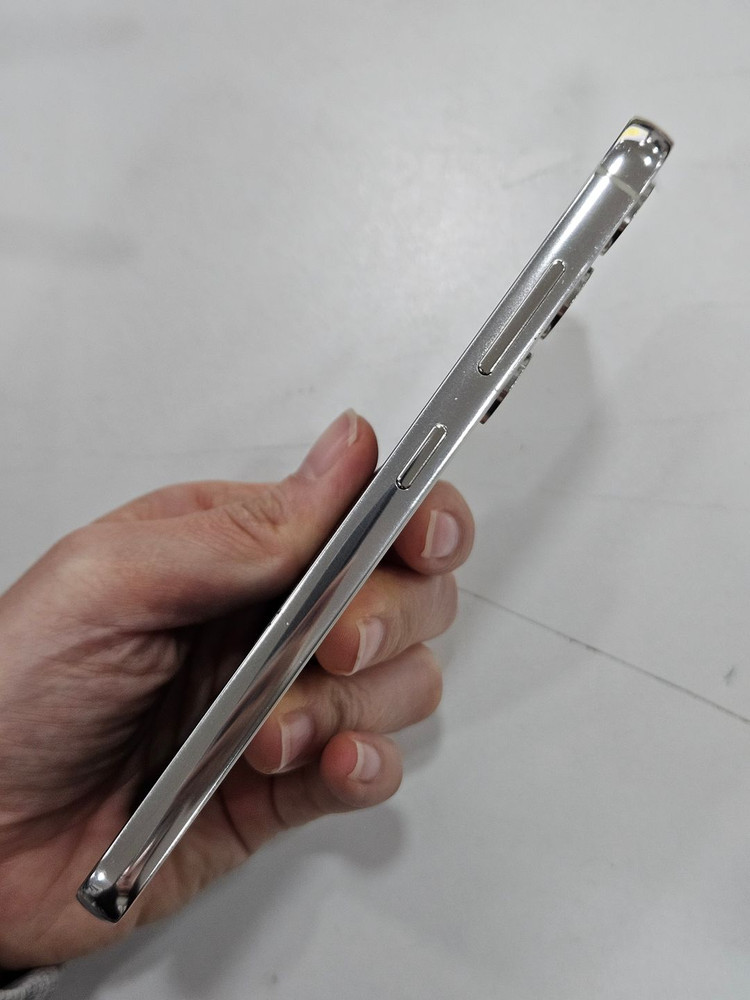 갤럭시S23 256GB C급--2