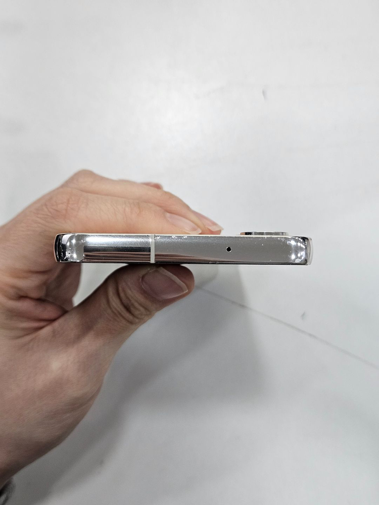 갤럭시S23 256GB C급--3