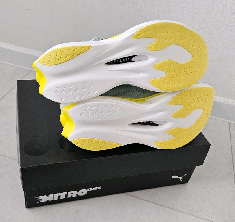 푸마 디비에이트 나이트로 엘리트4 카본 런닝화 265mm 새상품--3