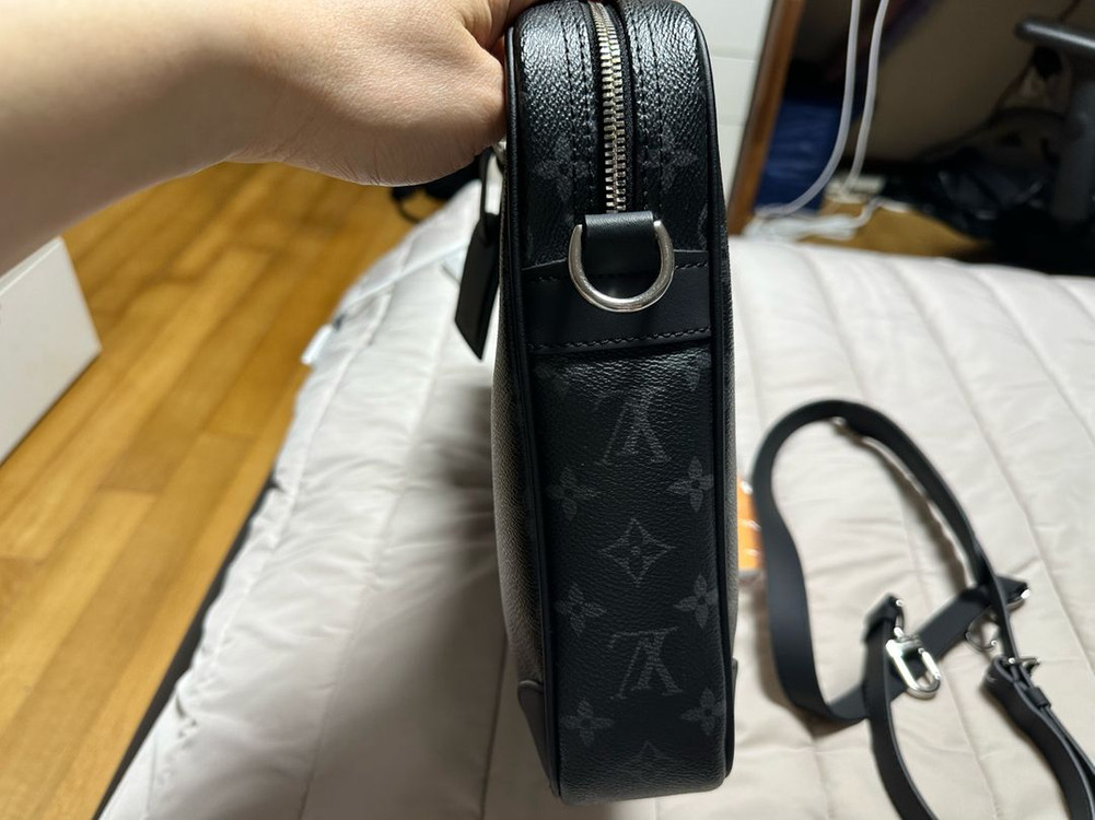 루이비통 남성 서류 가방 판매합니다!--5