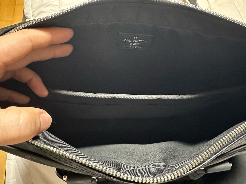 루이비통 남성 서류 가방 판매합니다!--8