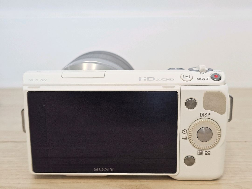 소니 미러리스 카메라 NEX-5N + 1855렌즈 이미지