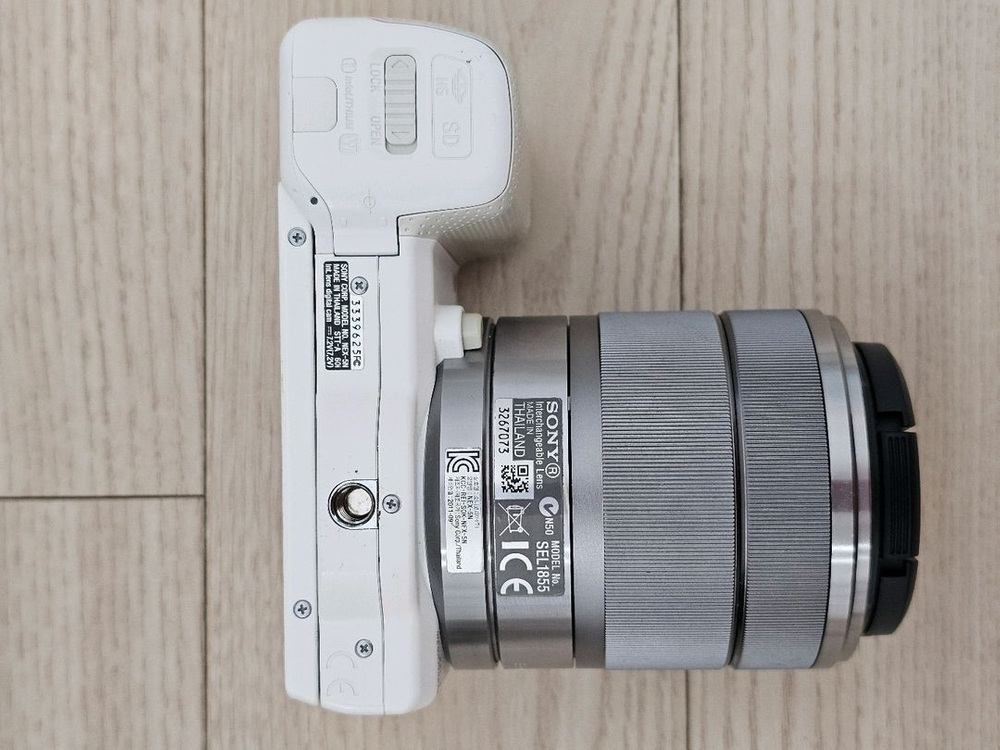 소니 미러리스 카메라 NEX-5N + 1855렌즈 이미지