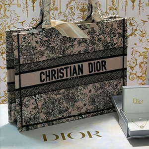 디올 북토트 미듐 핑크