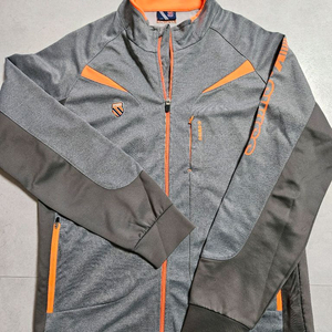 케이스위스 트레이닝 상의 10