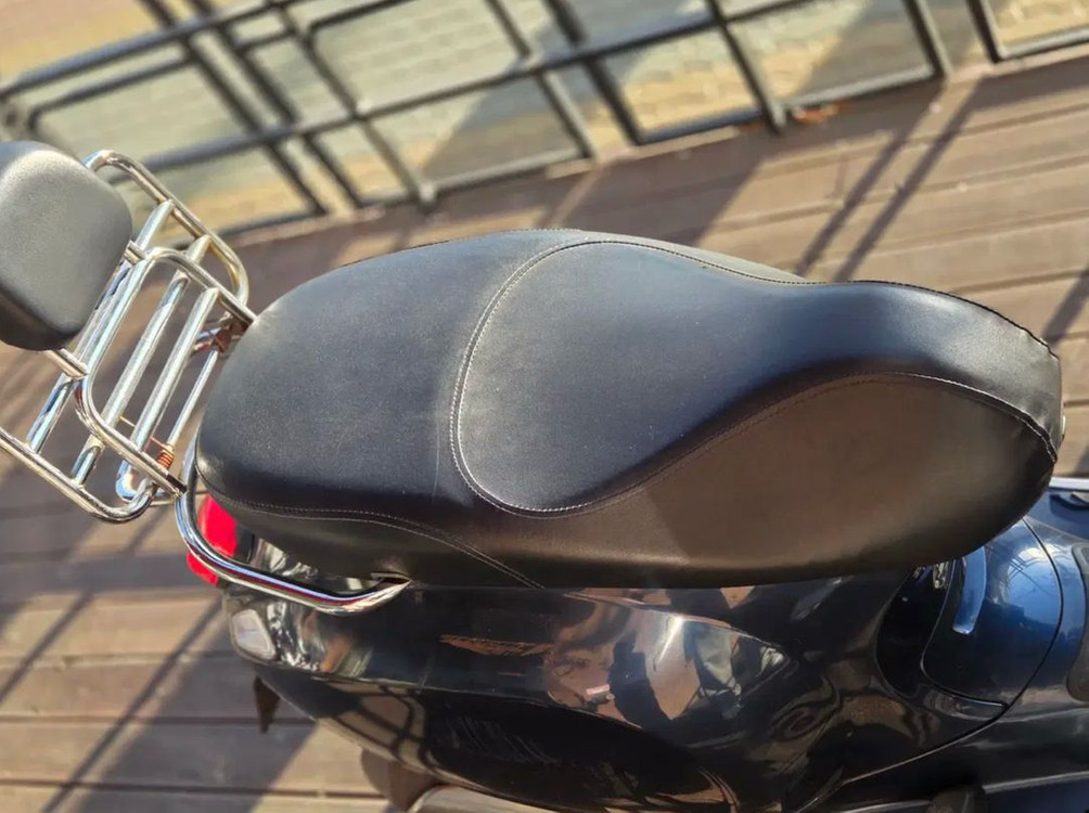 베스파 프리마베라 125cc 스쿠터 이미지