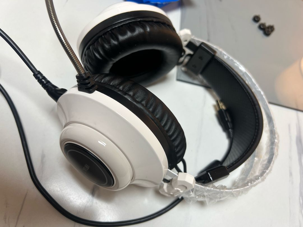 앱코 해커 7.1 노이즈캔슬링 게이밍 헤드셋--1