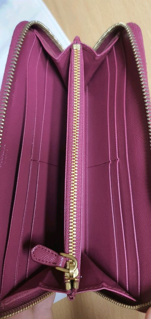 프라다 사피아노 장지갑 핑크 정품A급(보증서O)구찌프라다루이비통디올고야드샤넬셀린느보테가생로랑발렌시아가버버리가방--8