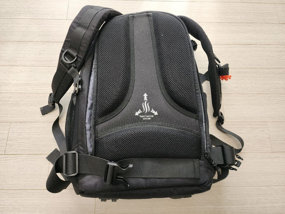 토이멘드 toimend 카메라 백팩 가방 팝니다--1