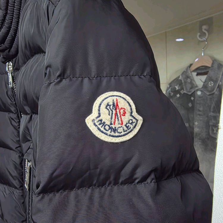 {클로젯[5][전국유일매물]몽클레어 아미오 바이커 숏 다운 패딩 자켓--1