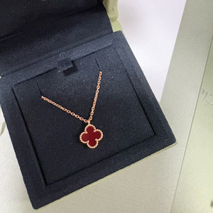 반클리프 스위트 커넬리언 목걸이(공홈구매)