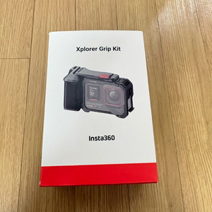 인스타360 에이스프로 1,2그립 키트 (새상품)