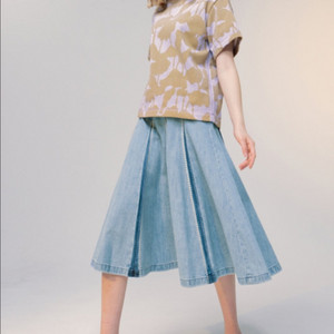 한섬 랑방컬렉션 플레어 데님 스커트