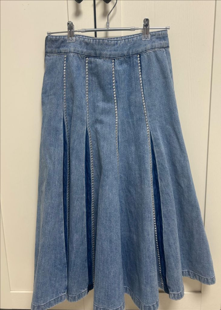 한섬 랑방컬렉션 플레어 데님 스커트--1